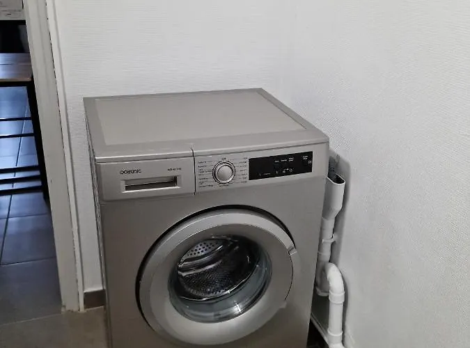 Appartement Joli T2 Climatisé Proche Gare Et Centre Nîmes